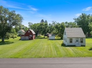 109 S Brook St, Hendricks, MN 56136