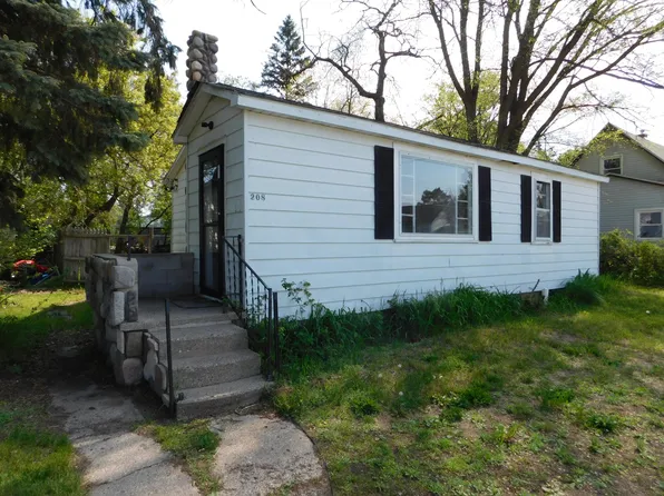 208 Chestnut St, Grayling, MI 49738