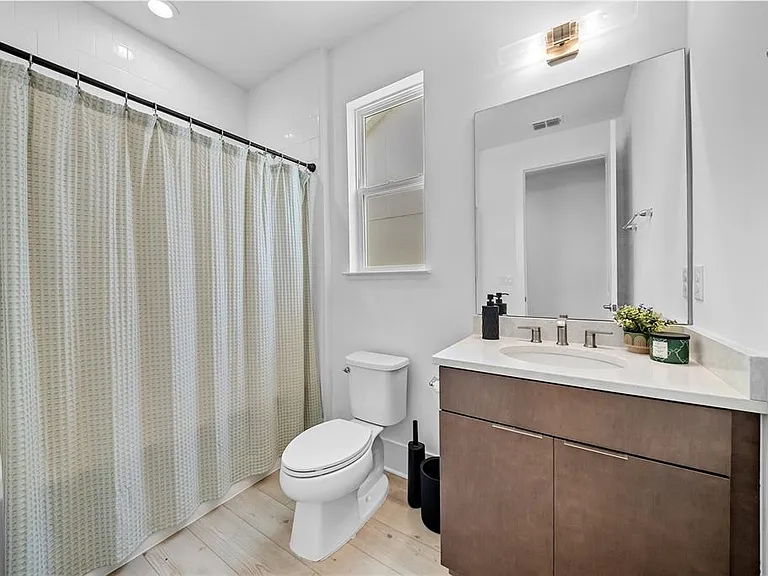 1694 Pinecliff Dr — Photo 33