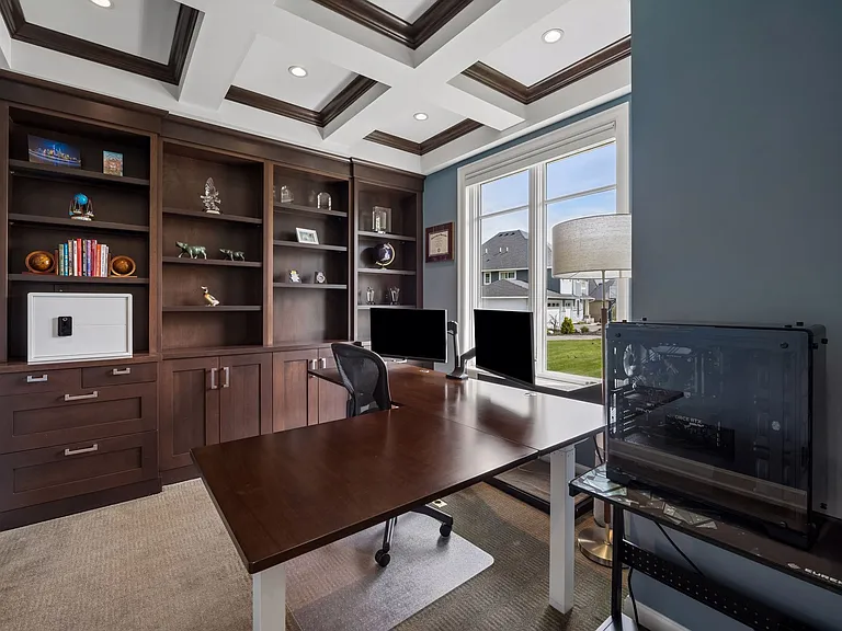 2063 Austrian Pine Ln — Photo 14