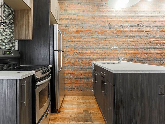 2nd image of 410 Gates Ave #4R