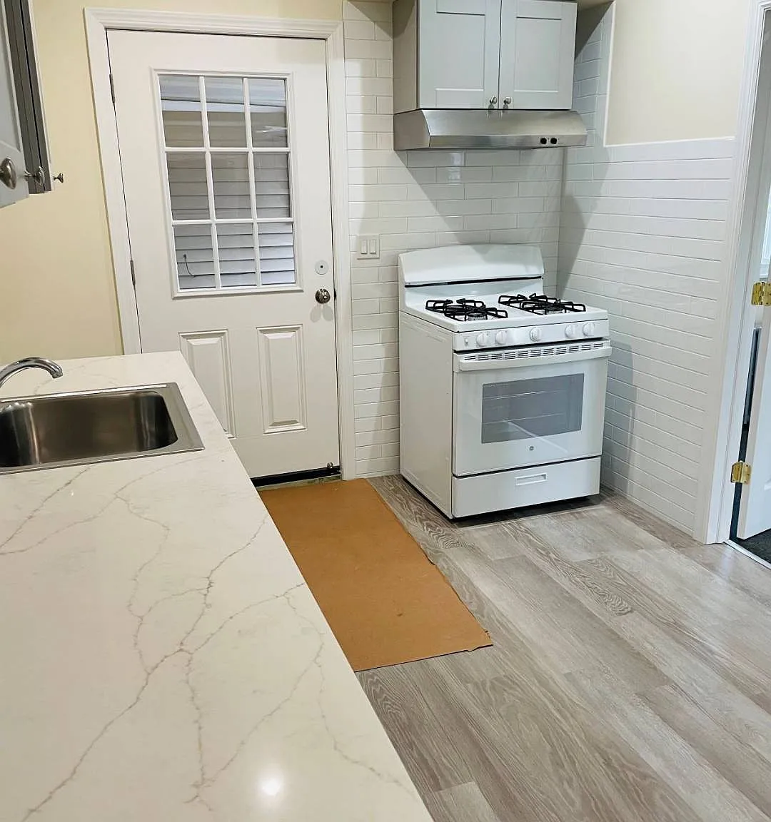 1 bed, 1.0 bath, $2,500 — Photo 2