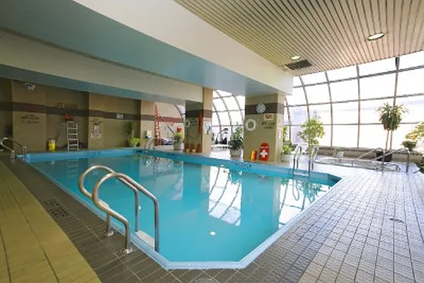 Rented by Classic Marketing- 530 Park1 | media 3