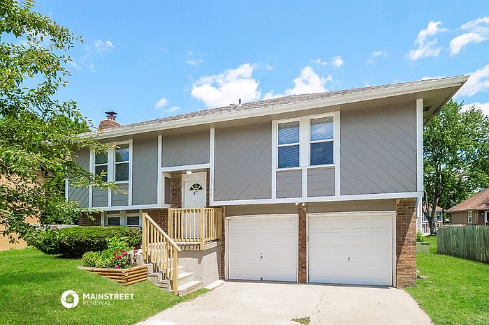 1st image of 10725 McKinley Ct