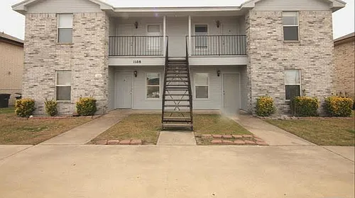 1108 Circle M Dr #D Photo 1