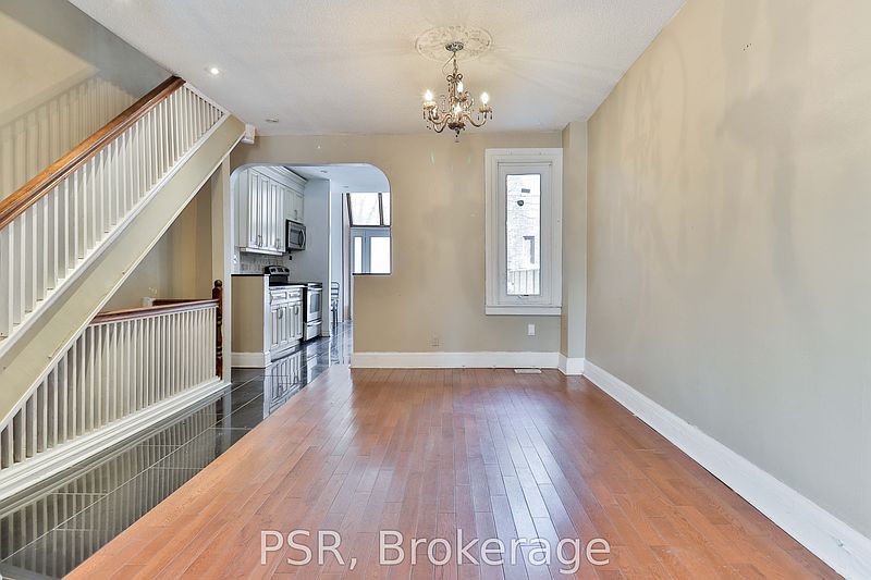 Toronto House for rent - 4 Bedrooms — photo 5