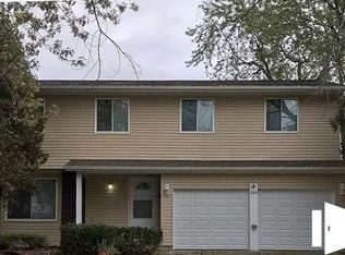 1049 Abbott Ln, Park Forest, IL