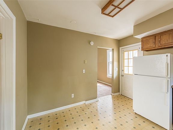 5th image of 777 Meigs St
