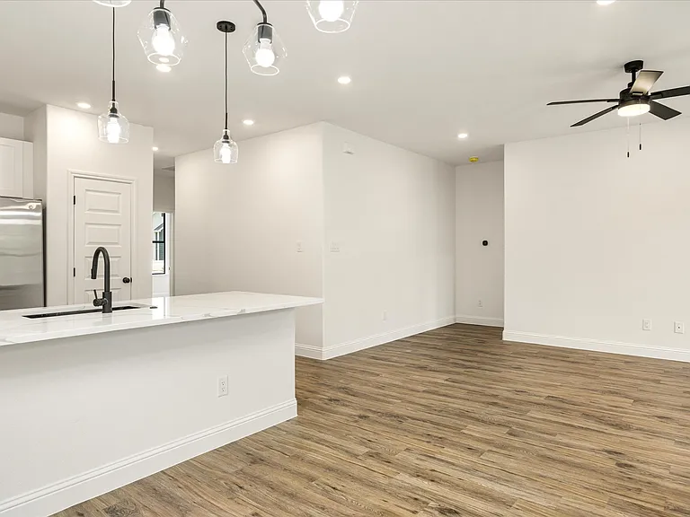 5714 Barkridge Dr — Photo 9