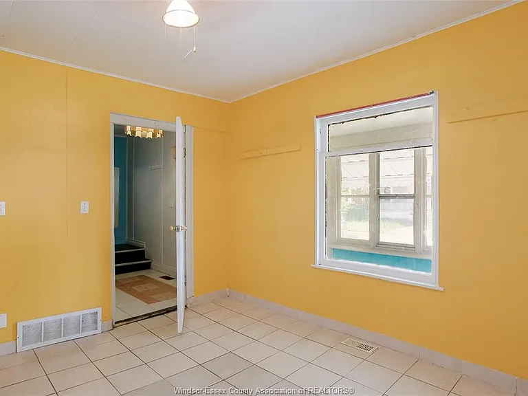 361 Josephine Ave — Photo 7