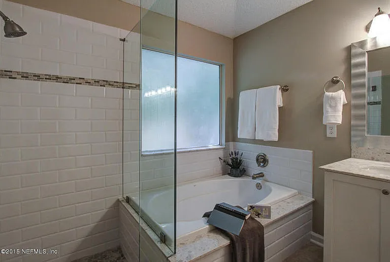 3385 Shauna Oaks Cir E — Photo 7