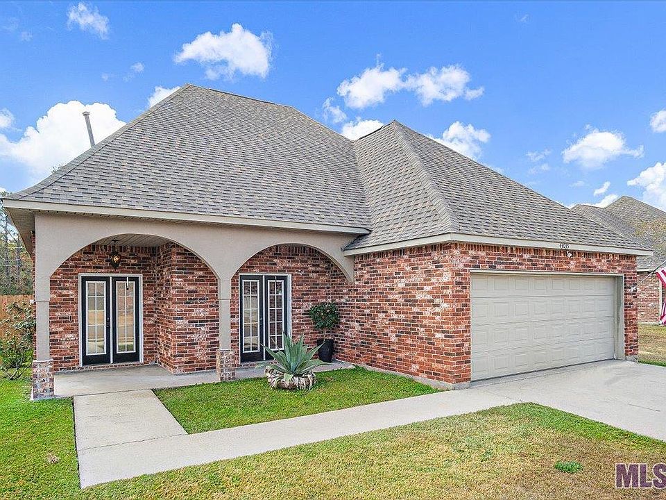 1st image of 43035 Sycamore Bend Ave