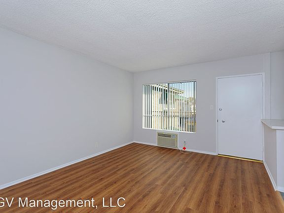 3rd image of 350 S Sierra Madre Blvd APT 3