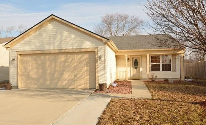 10880 Vanguard Ln photo 1
