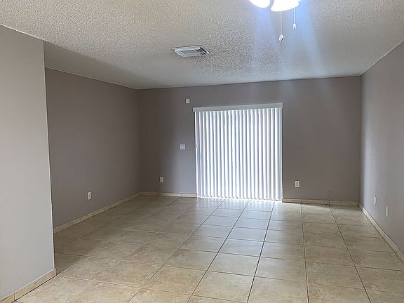 4th image of 252 Taylor Ln APT C