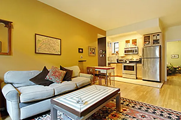 Sold by Avenue Sotheby's International Realty | media 8