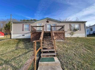 505 Kanawha St, Gassaway, WV 26624