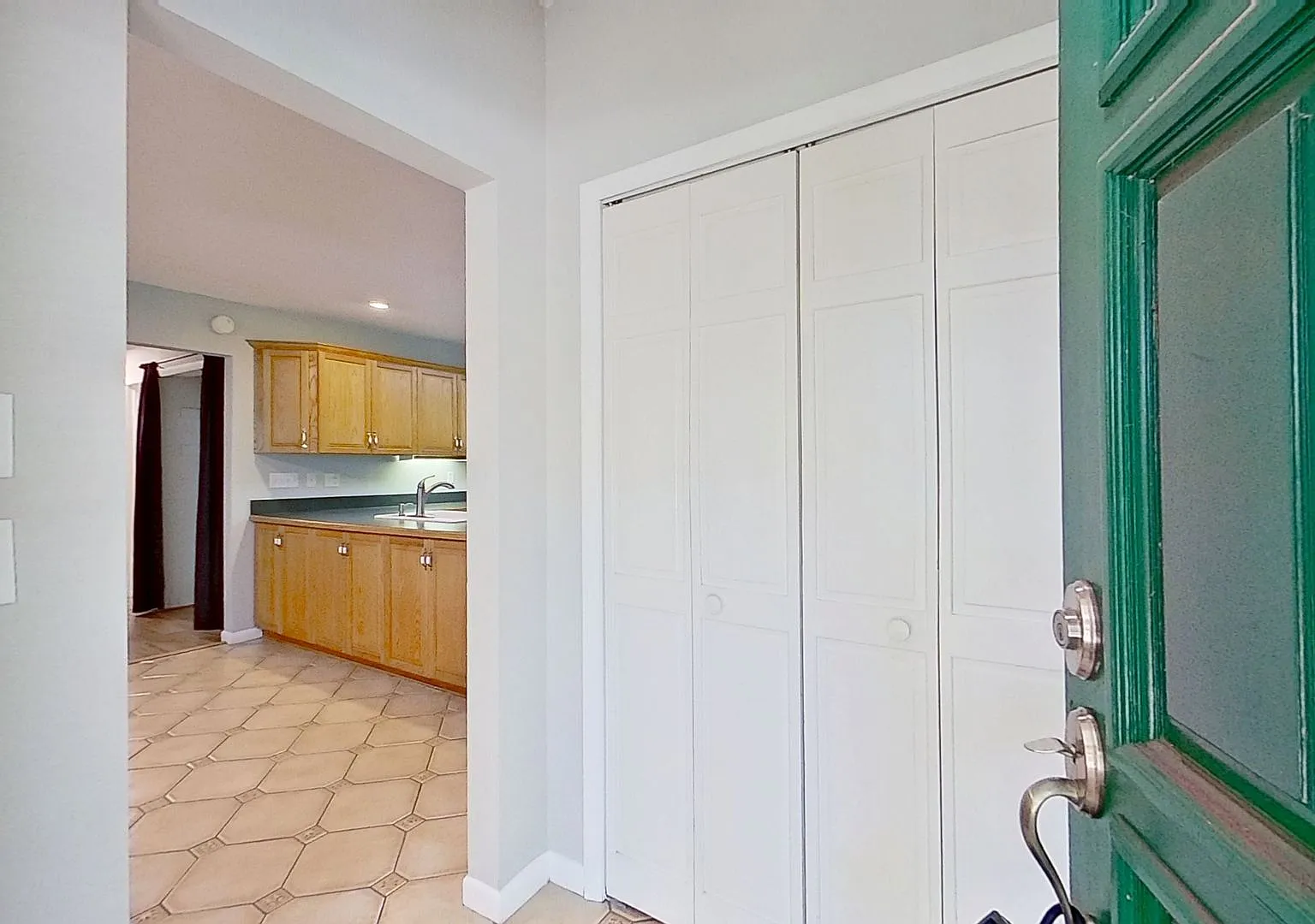 Dream Coastal Living in Neptune Beach! — Photo 3