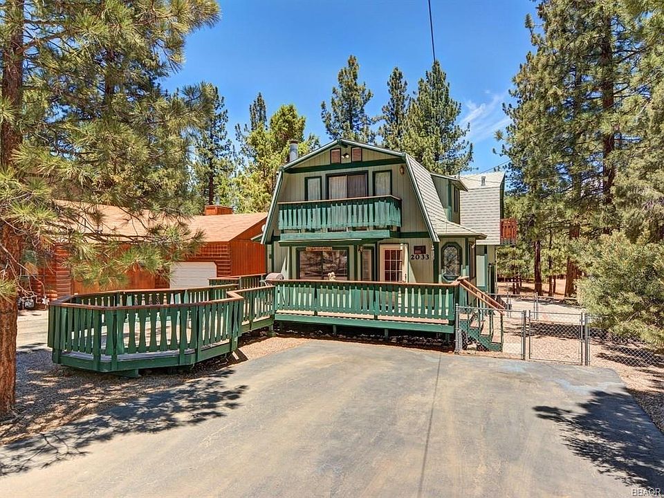 1st image of 2033 Fox Ln