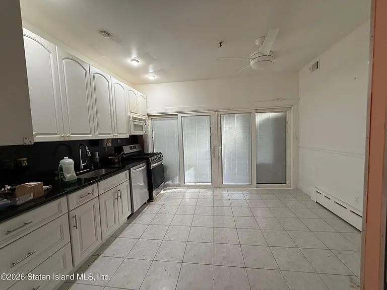 22 Quincy Ave — Photo 6