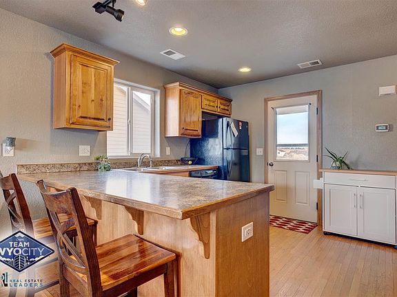 5th image of 739 Reshaw Cir