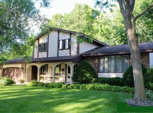 4321 Lancelot Dr, Minnetonka, MN 55345