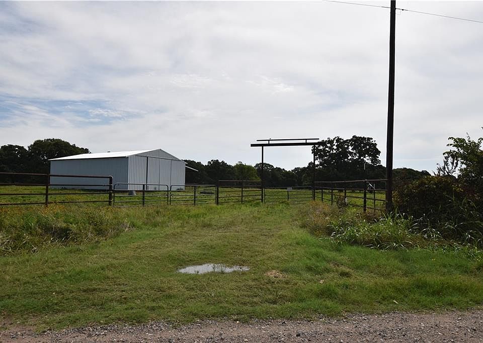 1st image of 2450 NE County Road 3016