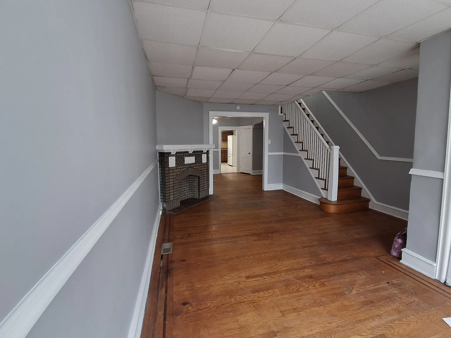 3 bed, 1230 sqft, $1,400 — Photo 2