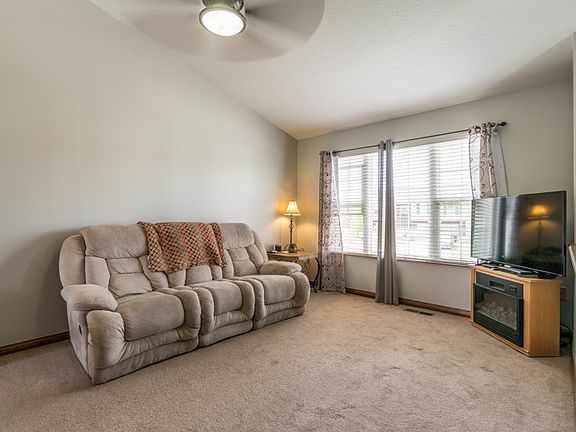 5th image of 10323 Sheraton Ct