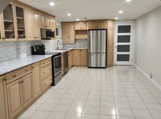45 Hisey Cres, Toronto, ON M3N 1T9