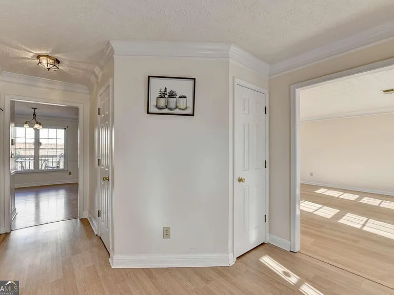 3945 Genoa Ct — Photo 8