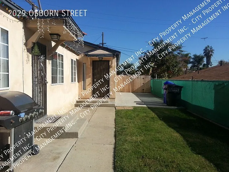 2029 Osborn St — Photo 11