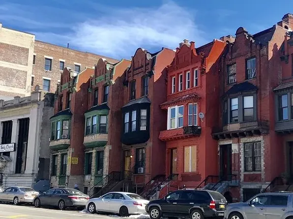 920 Street Nicholas's Avenue image 1 of 6