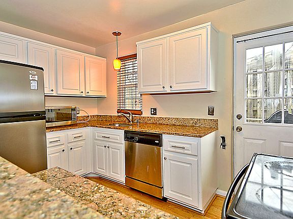 5th image of 1409 E Abingdon #1