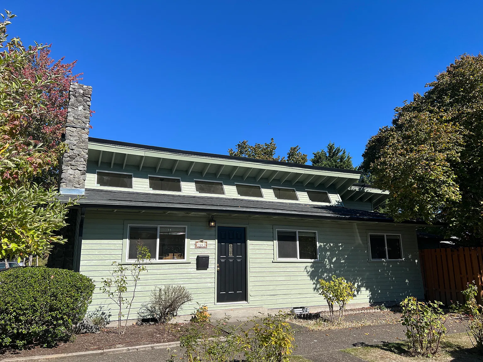 3 bed, 1320 sqft, $2,795 — Photo 1
