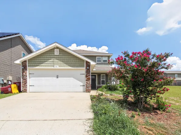 451 Eisenhower Dr, Crestview, FL 32539