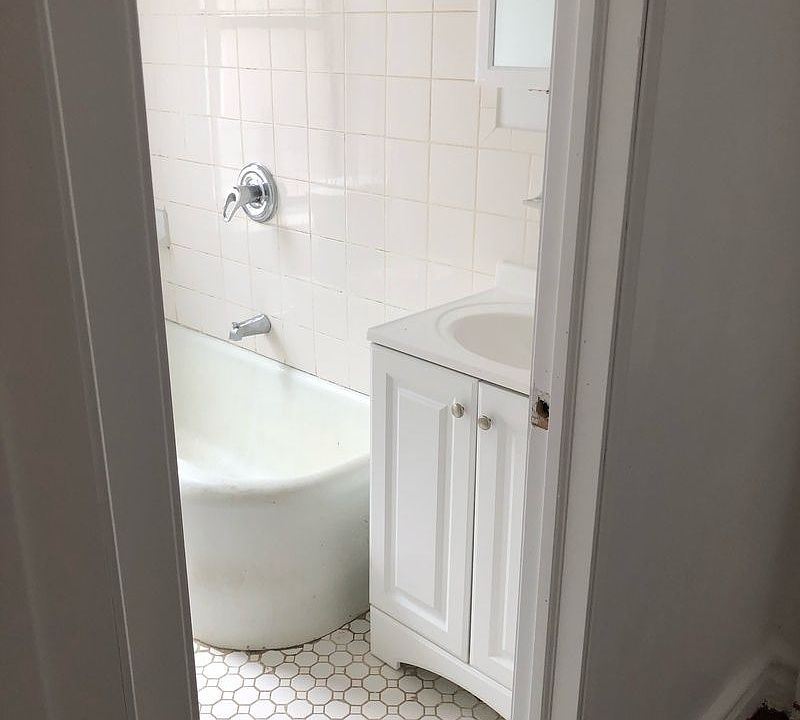 2nd image of 3120 Kingsbridge Ave #4D