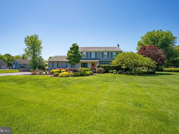 935 N Island Rd, Columbus, NJ 08022
