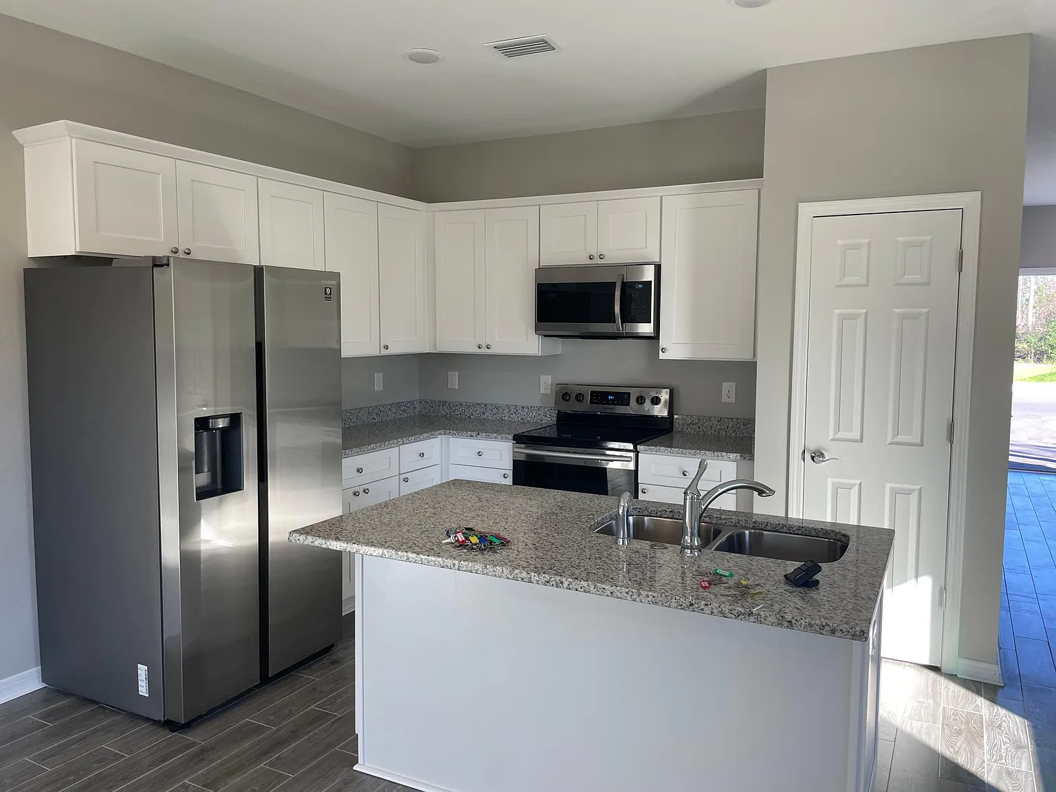 1803 Balboa Ave — Photo 4