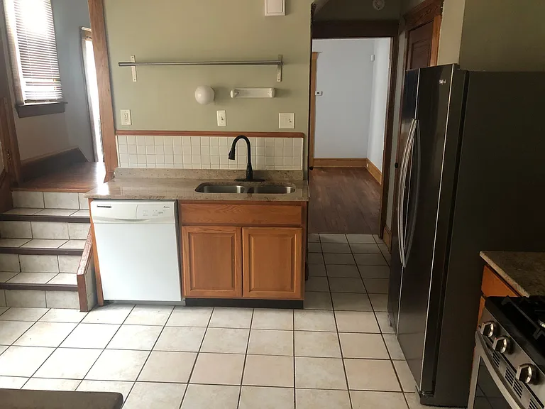 1373 Cove Ave — Photo 5