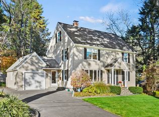 16 Chester St, Worcester, MA 01605