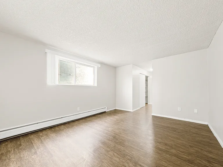 Tailwinds Apartments — Photo 25