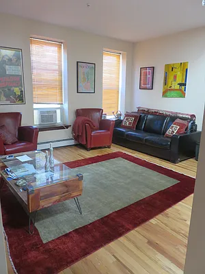 Rented by Space Real Estate | media 44