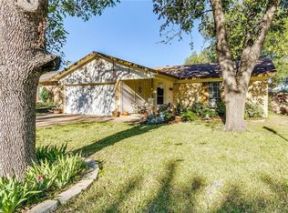 3708 Holly Springs Dr, Fort Worth, TX 76133