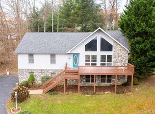 15 Tiffany Ln, Asheville, NC 28804