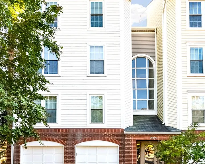 273 S Pickett St #402 — Photo 1