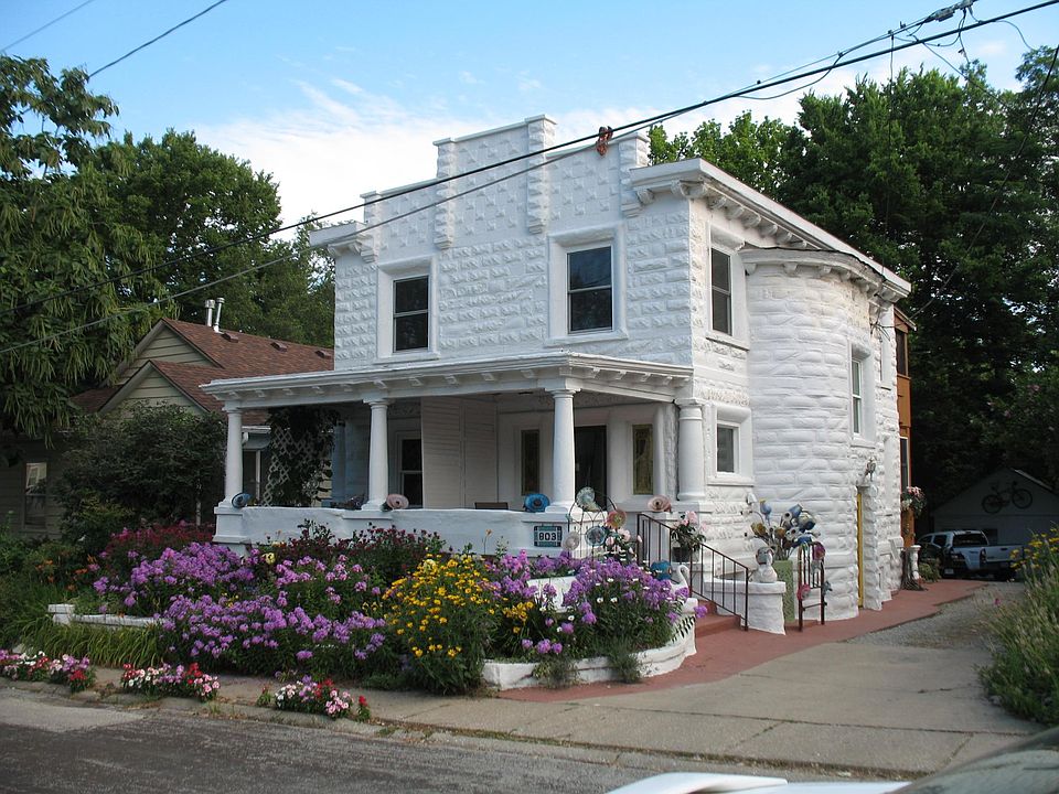 Historic concrete block home