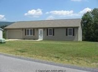 16 Brooklyn Dr, Mc Connellsburg, PA 17233