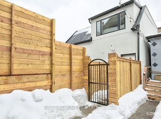 48 Lanark Ave #B, Toronto, ON M6C 2B4