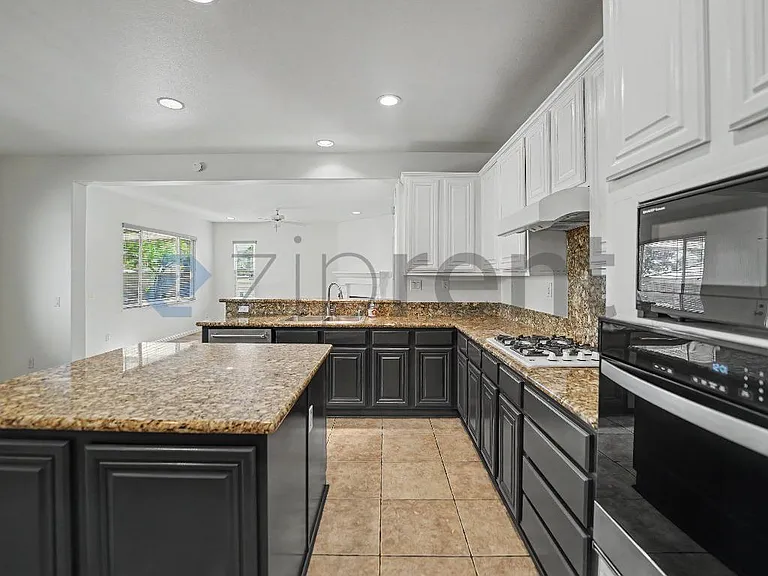 25014 Oliver Way — Photo 10